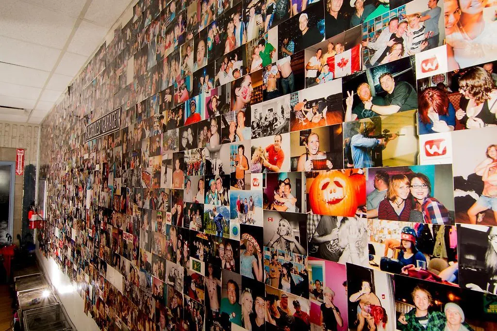 Wicked Hostels - Calgary-1